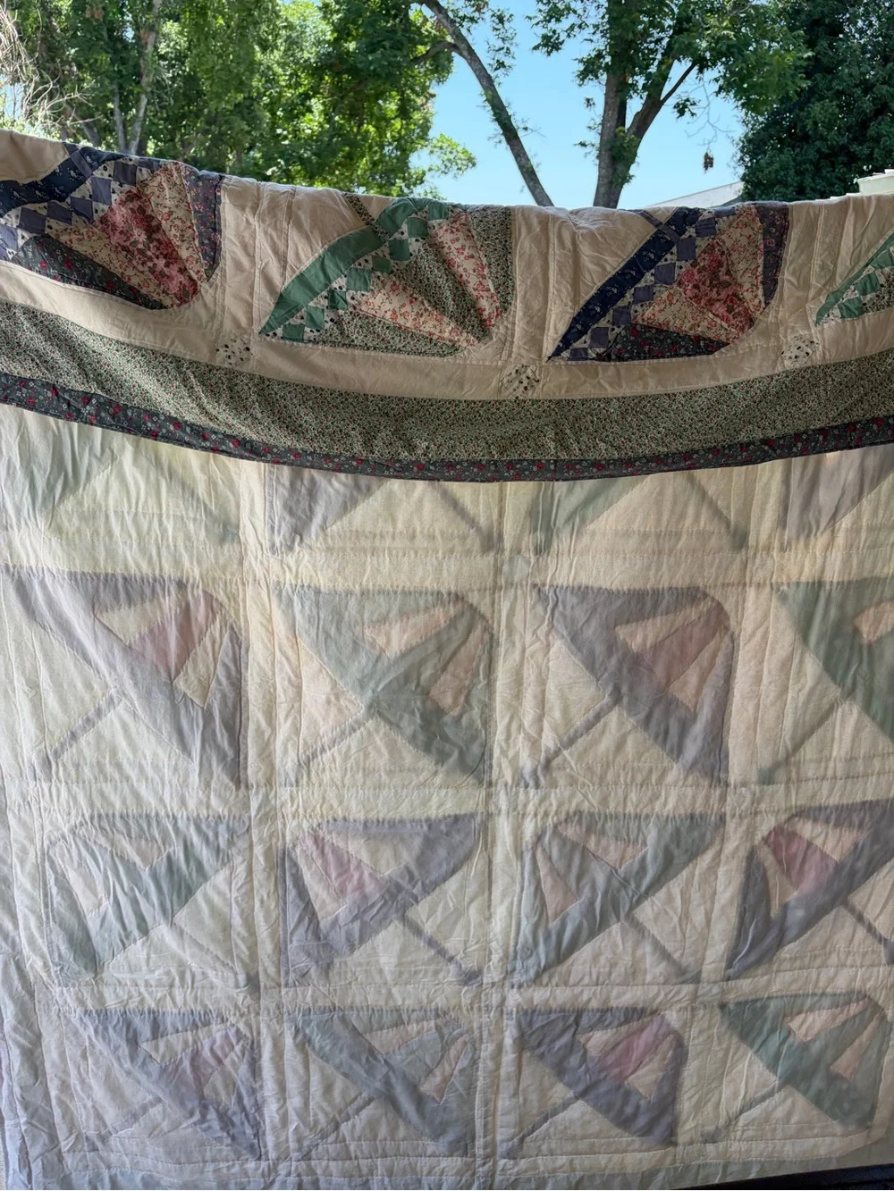 Vintage Handmade Umbrella Quilt 64X80 - Cottage Floral Patchwork Quilt